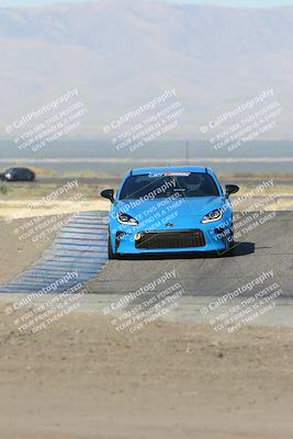 media/Sep-15-2024-Speed Ventures (Sun) [[7a54f7ed2f]]/Black Group/Session 1 (Outside Grapevine)/